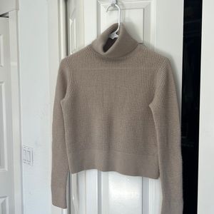White and warren crop cashmere turtleneck sweater